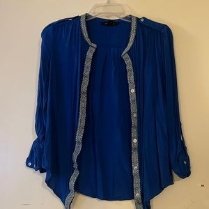 Blue intro blouse with embroidery